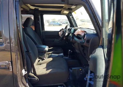 2018 Jeep Wrangler Jk Unlimited Sport 4X4 z USA, uszkodzony, nr VIN 1C4BJWDG5JL908878